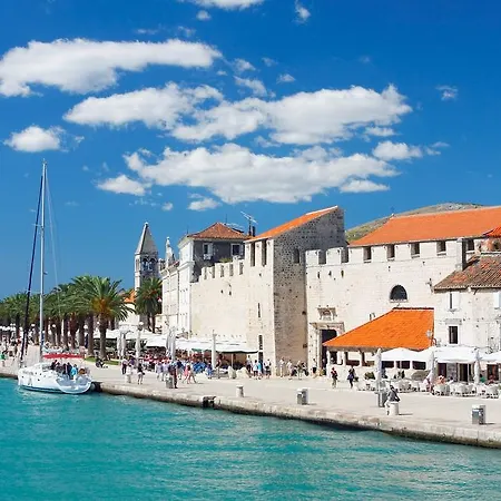 Apartment Patricia Trogir Exterior photo